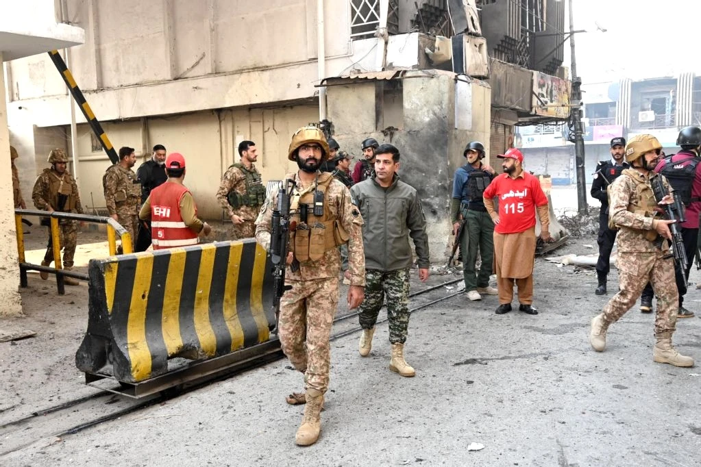 Six soldiers killed in attack on military convoy in northwest Pakistan