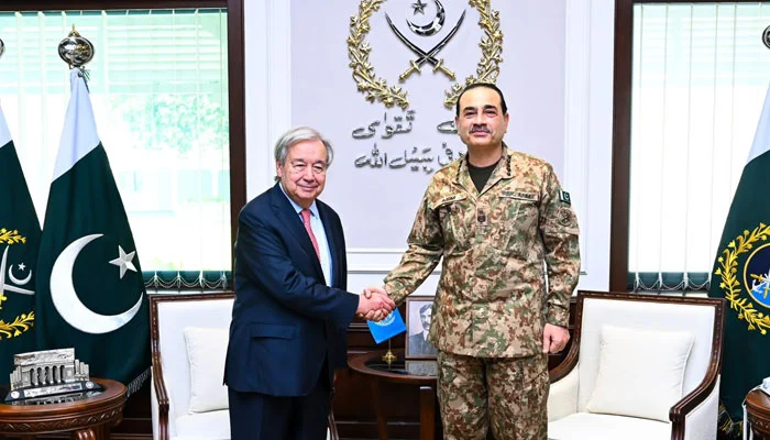 CDF Munir reaffirms Pakistan’s commitment to international peace in meeting with UN chief
