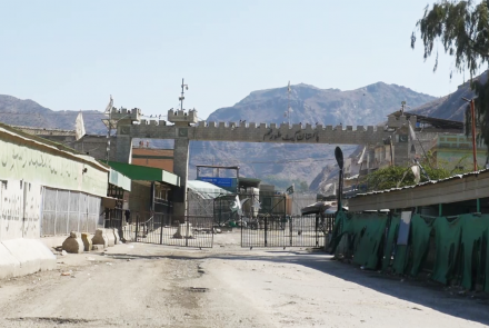Pakistan-Afghanistan Trade Falls 74% to $358 Million Amid Border Closures